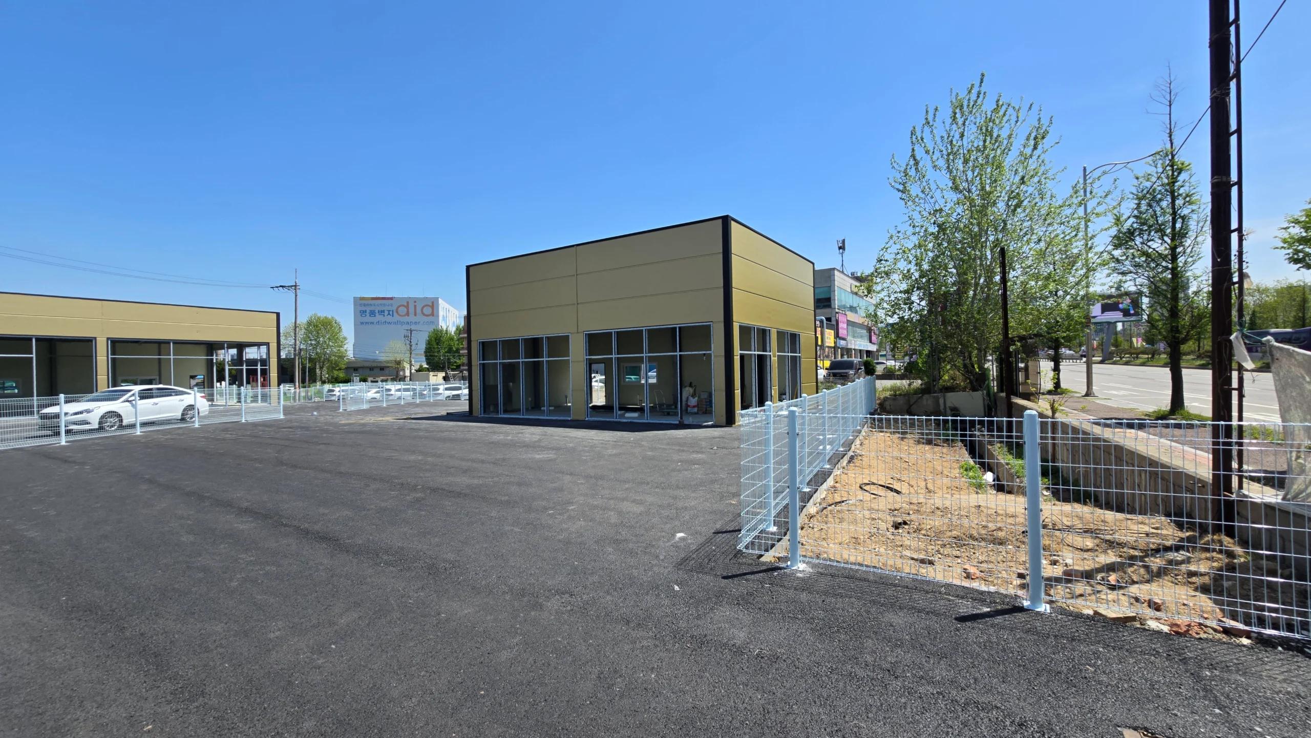 Rare Compact Industrial Unit: Main Road Access (15 Mins to Samsung) photo 1